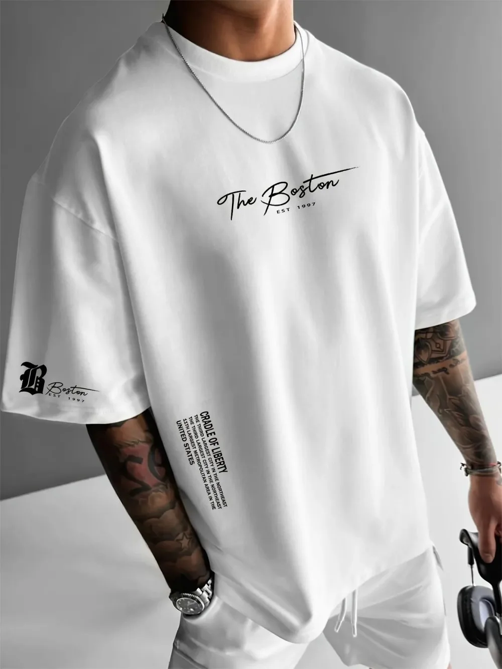 Streetwear Brand Marketing - L'ultima T-shirt di lusso da uomo