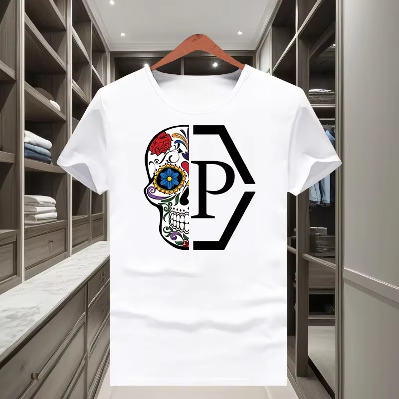Streetwear Brand With Flowers - T-Shirt Classica di Tendenza con Mezzo