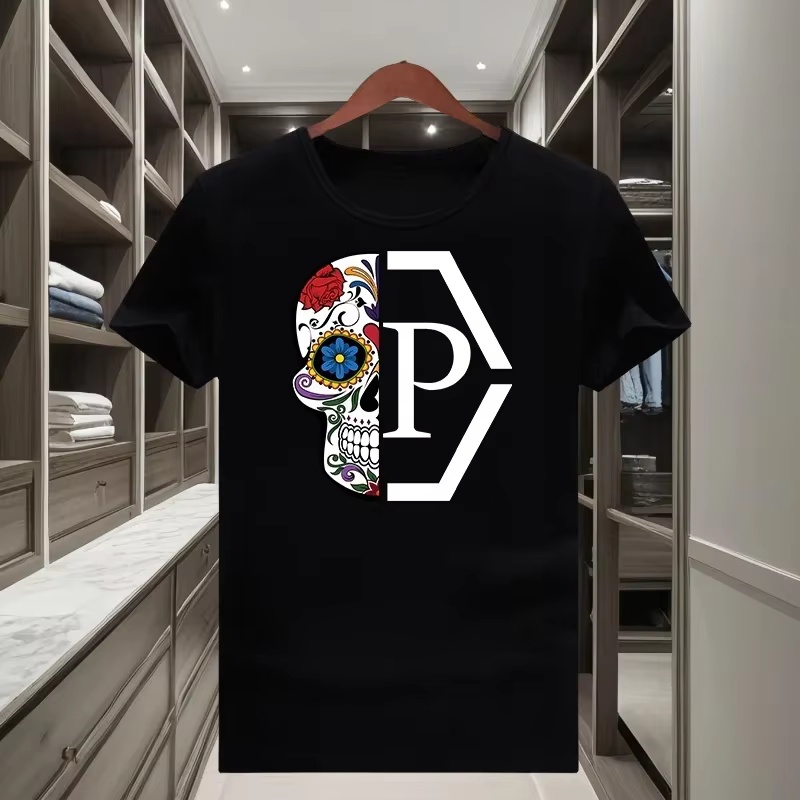 T-Shirt Classica di Tendenza c - Streetwear Brand With Flowers recensione e prezzo