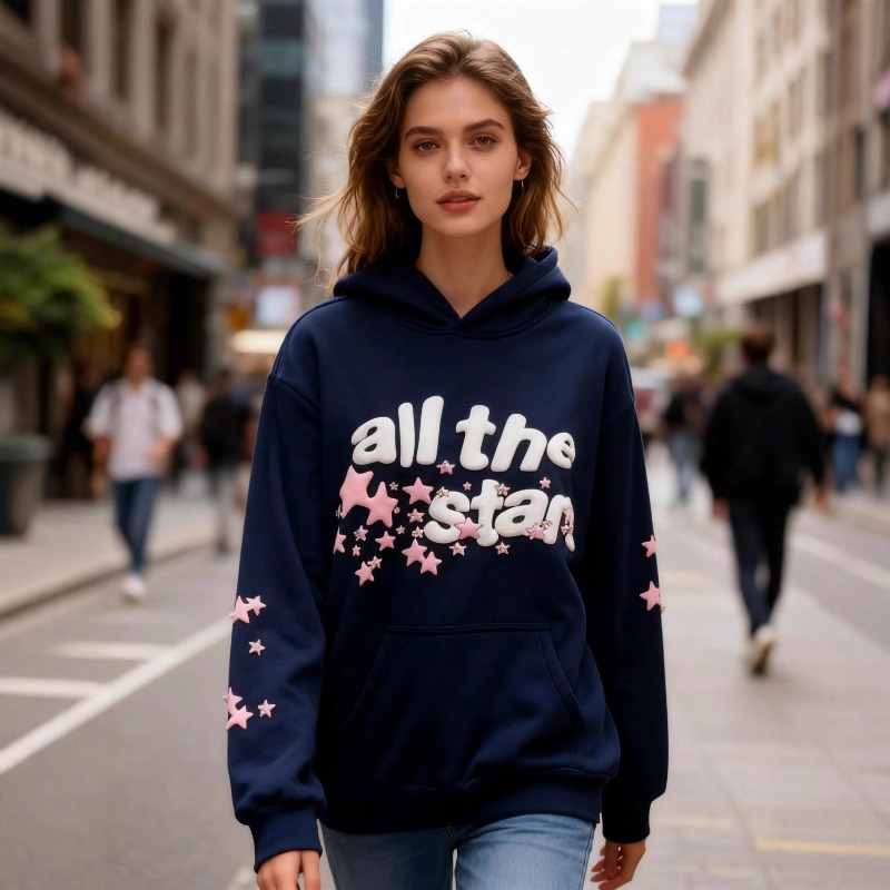 Nuova Felpa con Stampa in Lett - Streetwear Brand Drops recensione e prezzo