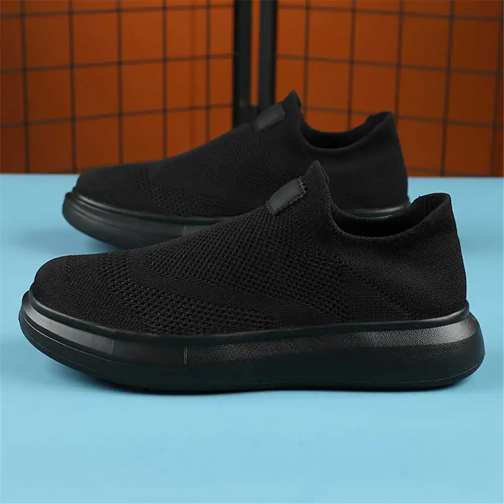 Calze con plateau scarpe marro - Streetwear Brand Drops recensione e prezzo