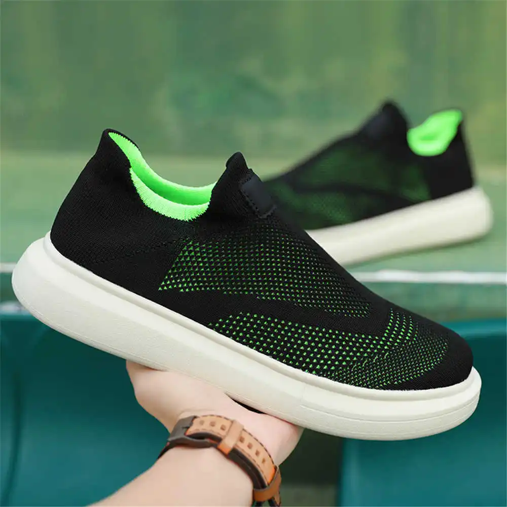 Calze con plateau scarpe marro - Streetwear Brand Drops recensione e prezzo
